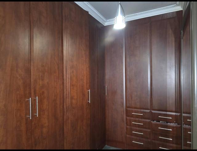 3 BEDROOM HOUSE FOR SALE IN FLORA PARK